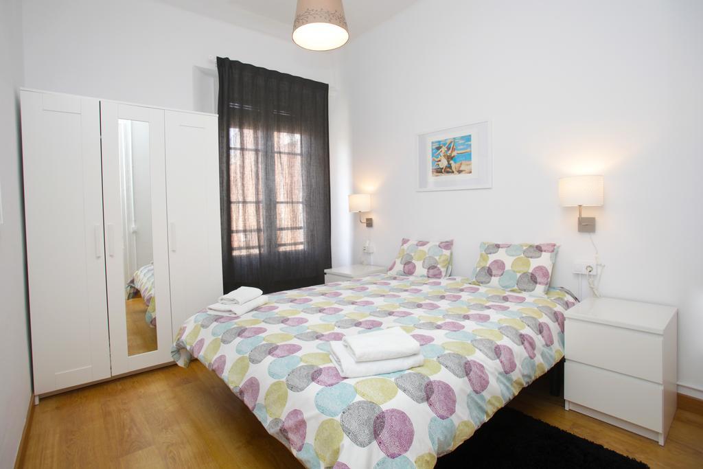 Gaudi Sagrada Familia Apartment *