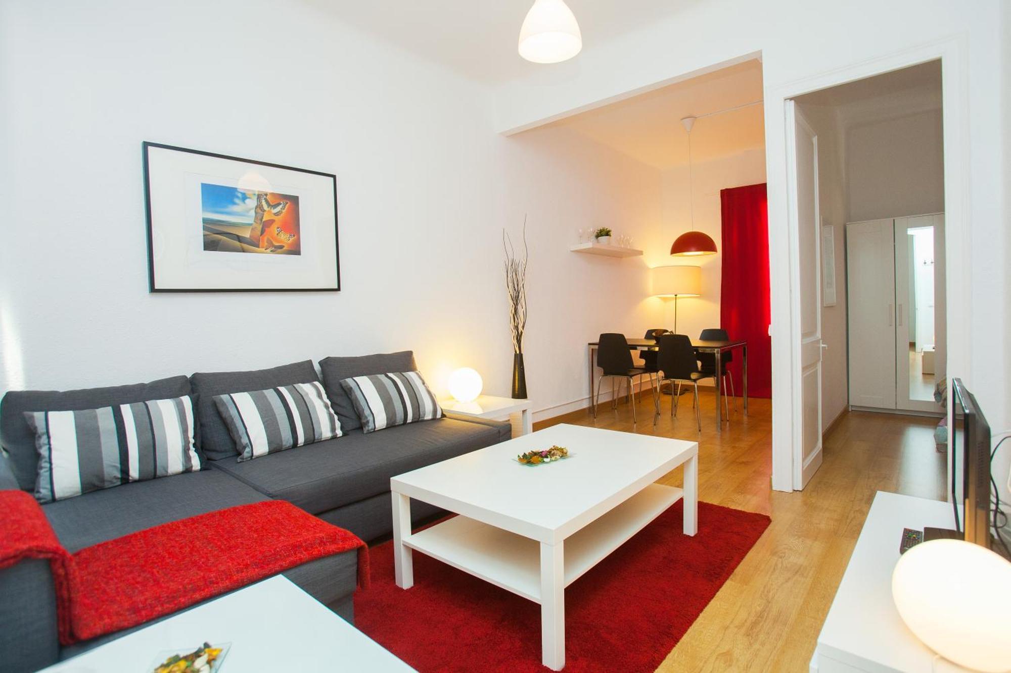 Gaudi Sagrada Familia Apartment *