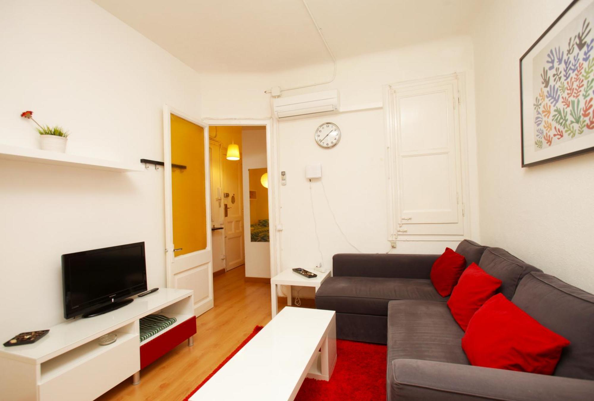 Gaudi Sagrada Familia Apartment